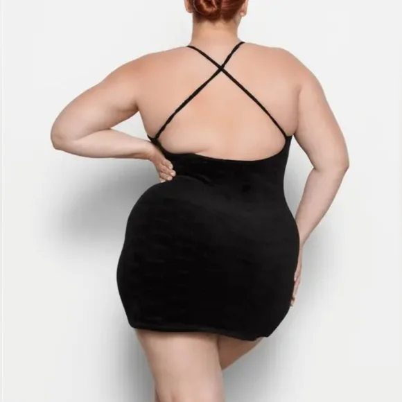 SKIMS Logo Velour Slip Dress / ONYX/ LARGE/ NWT - Picture 5 of 13
